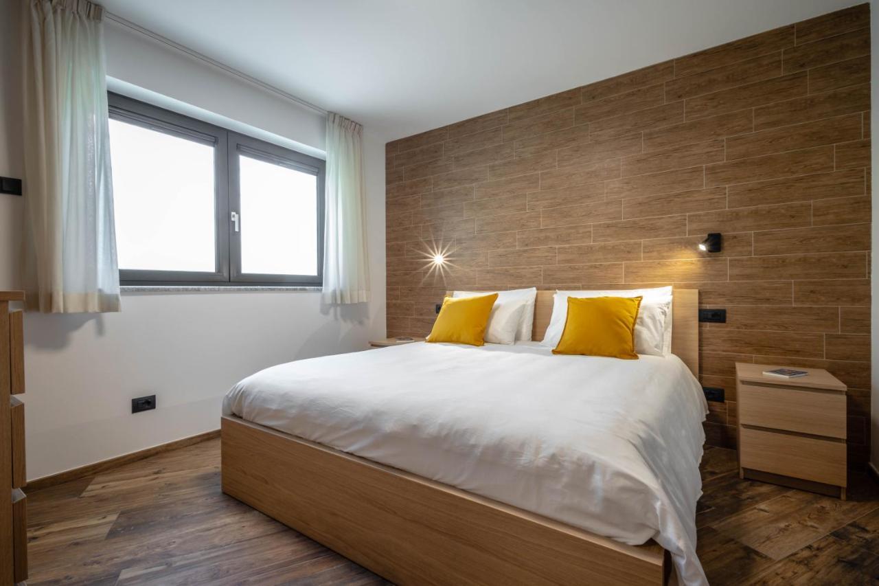 San Martin Holidays Home - Stay, Work & Fun Pont-Saint-Martin Eksteriør billede